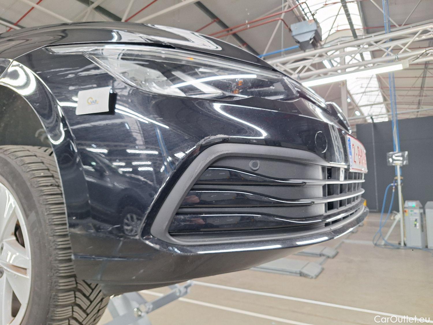  Volkswagen  Golf  VW, VIII '20, Volkswagen VIII 1.0 eTSI 81kW Life DSG 5d #9