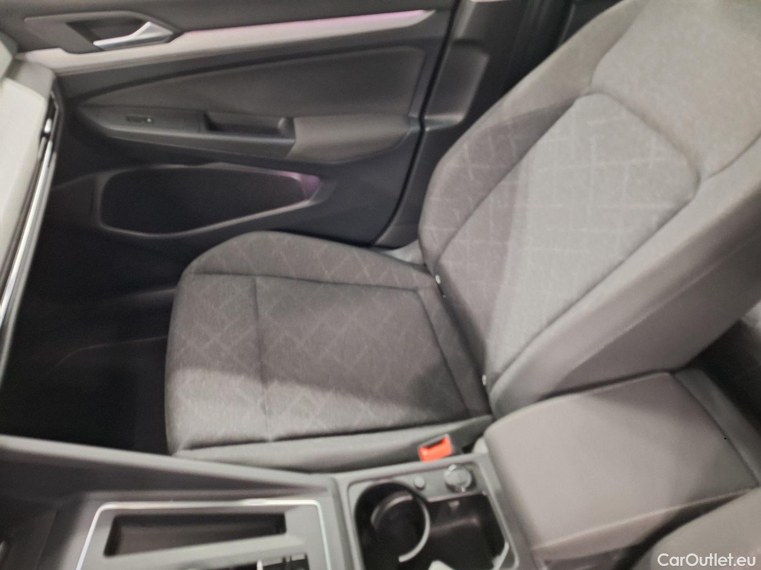  Volkswagen  Golf  VW, VIII '20, Volkswagen VIII 1.0 eTSI 81kW Life DSG 5d #47