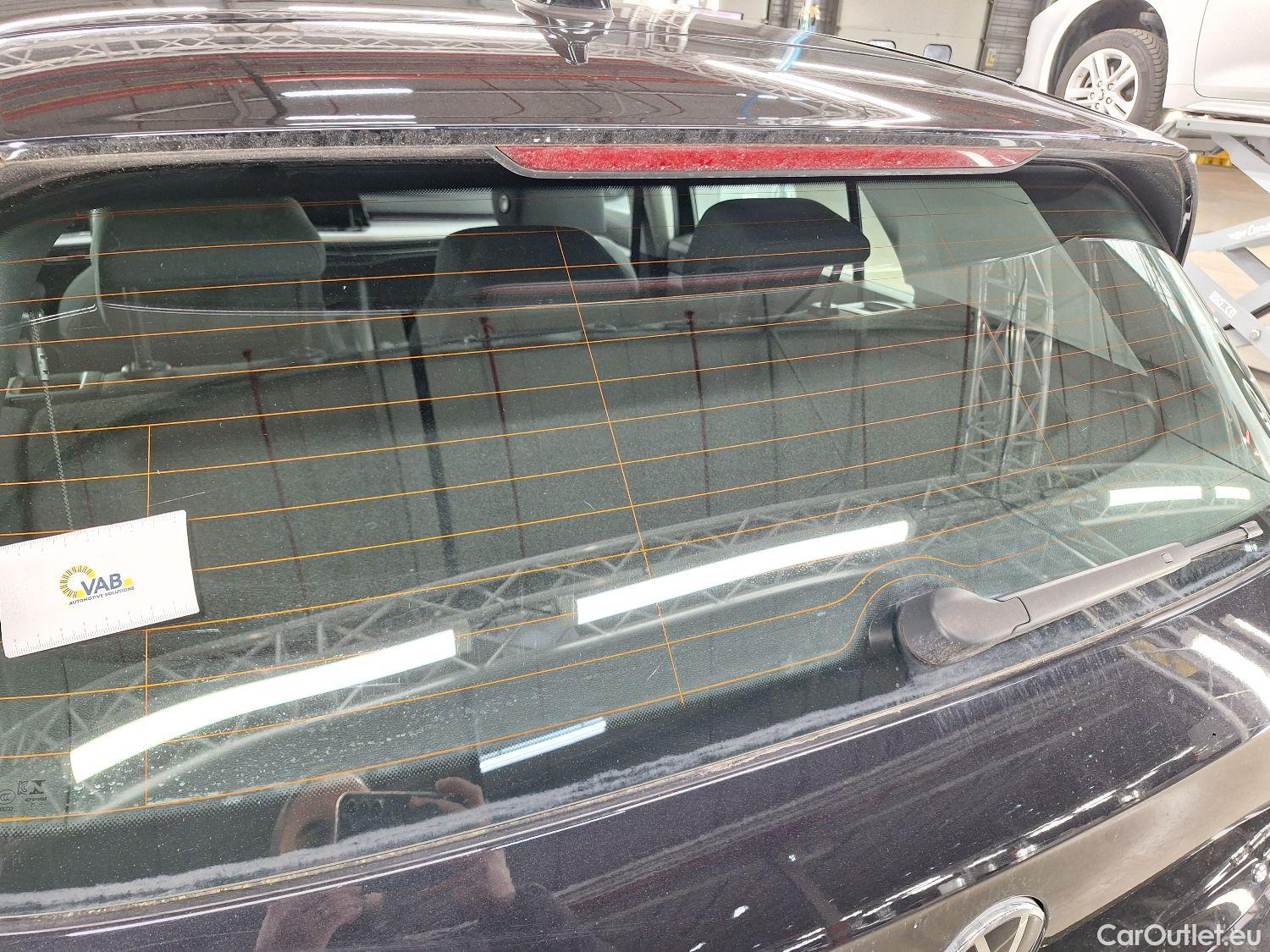  Volkswagen  Golf  VW, VIII '20, Volkswagen VIII 1.0 eTSI 81kW Life DSG 5d #43