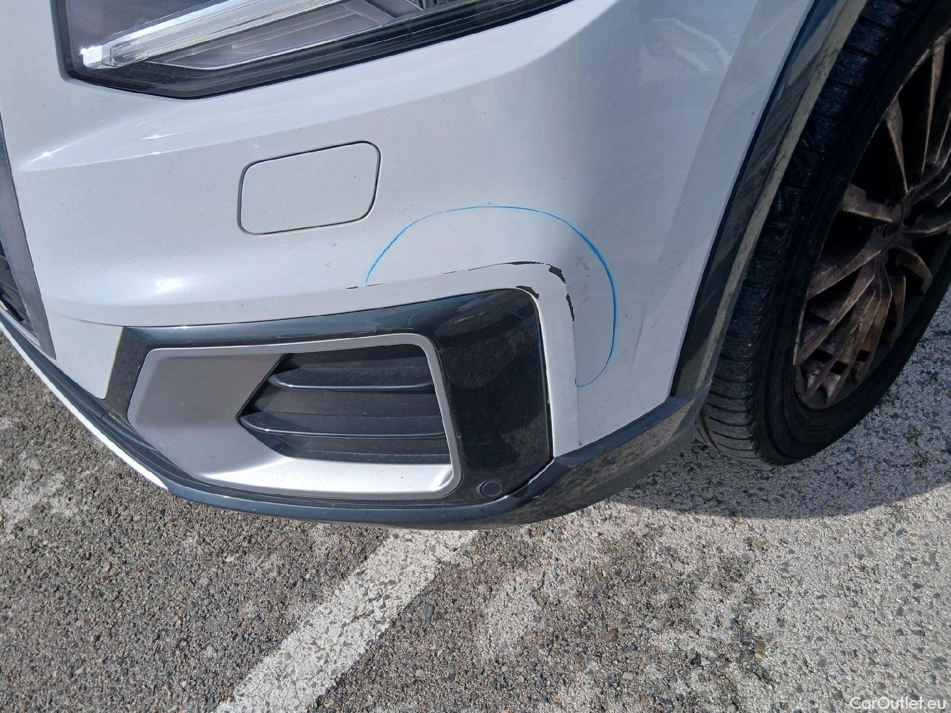  Audi  Q2 AUDI  / 2016 / 5P / todoterreno Design 30 TFSI 85kW (116CV) (AC) #7