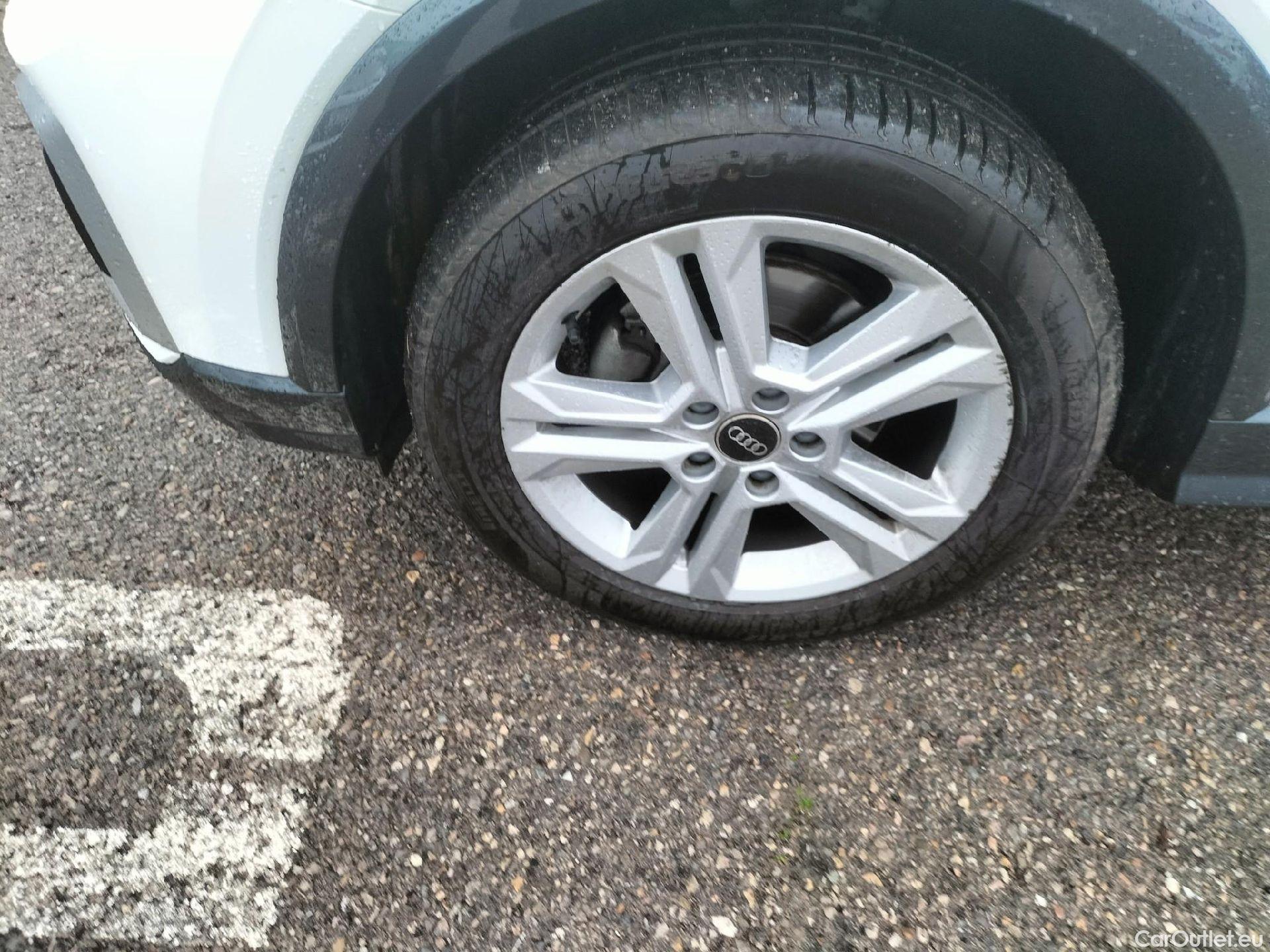  Audi  Q2 AUDI  / 2020 / 5P / todoterreno Advanced 35 TFSI 110kW (150CV) S tronic (AC) #17