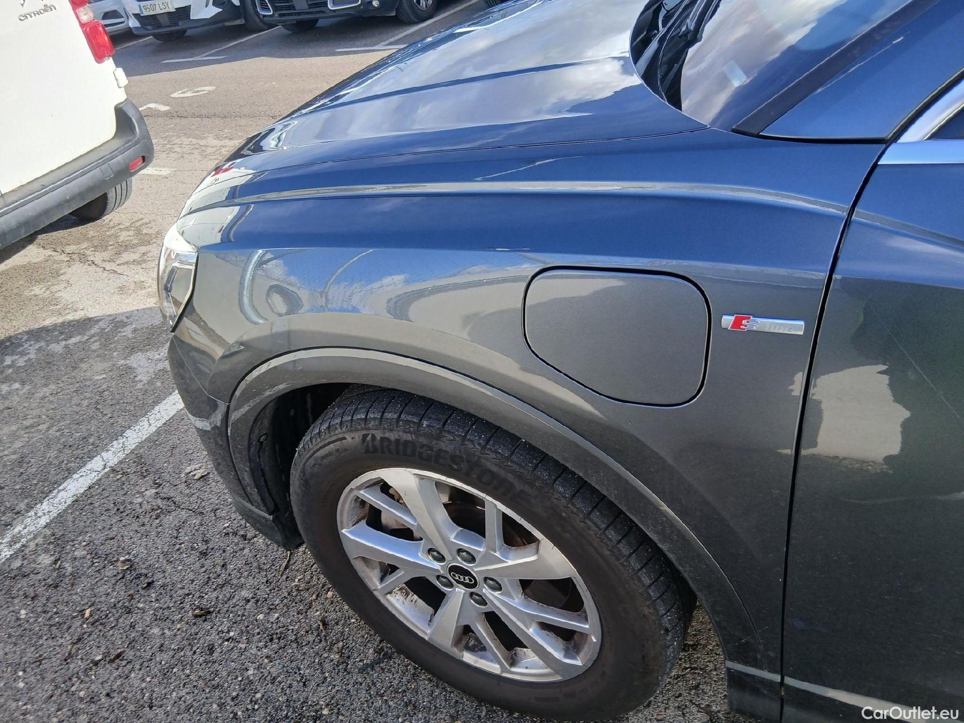  Audi  Q3 AUDI  / 2018 / 5P / todoterreno 45 TFSI e 180kW S tronic S Line #36