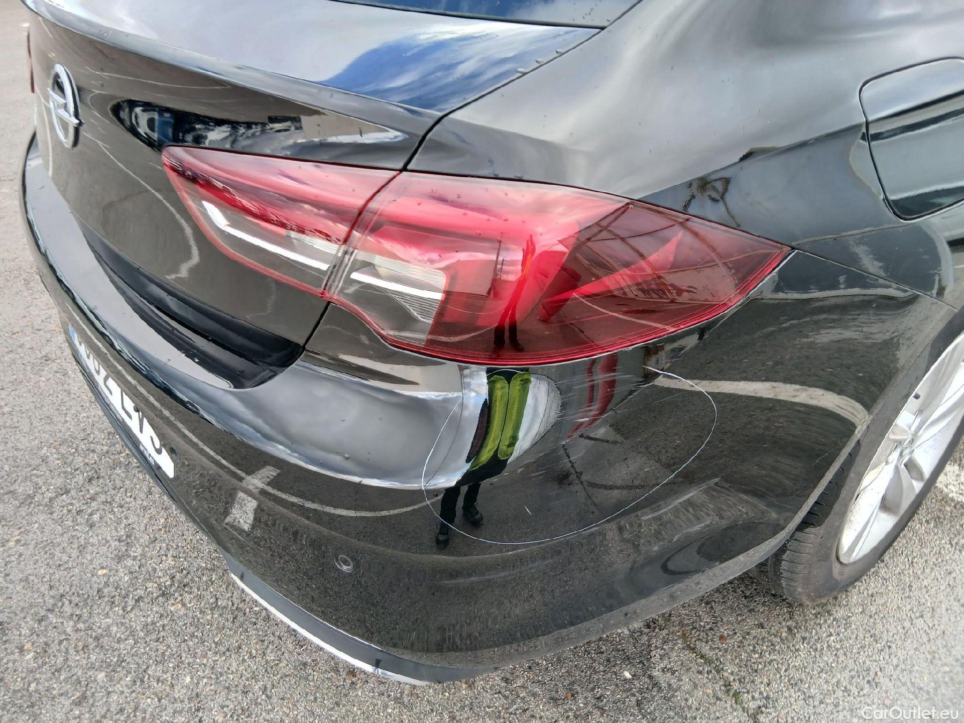  Land Rover  Discovery OPEL Insignia / 2020 / 5P / berlina con portón GS Business 1.5D DVH 130kW AT8 #20