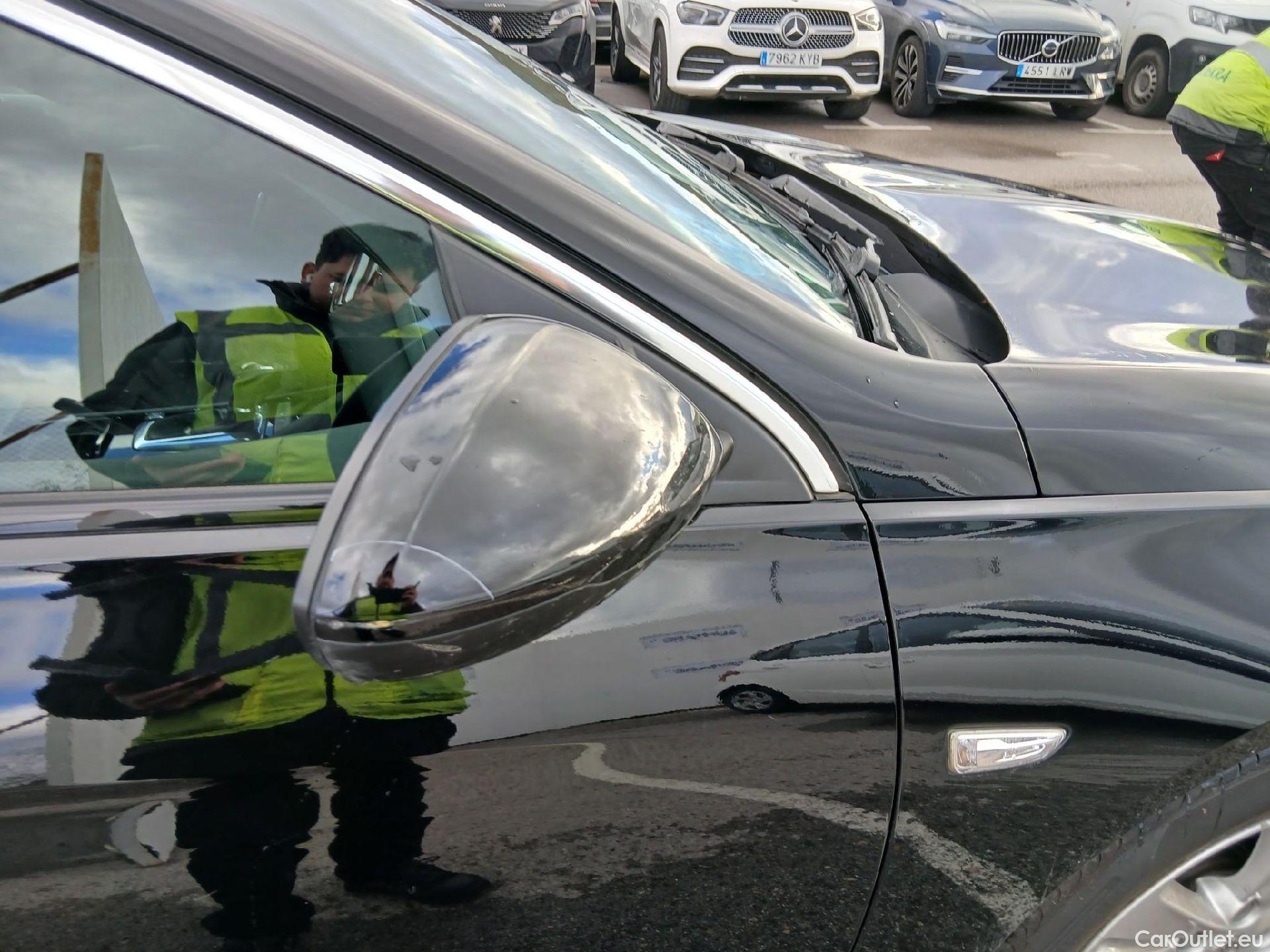  Land Rover  Discovery OPEL Insignia / 2020 / 5P / berlina con portón GS Business 1.5D DVH 130kW AT8 #26