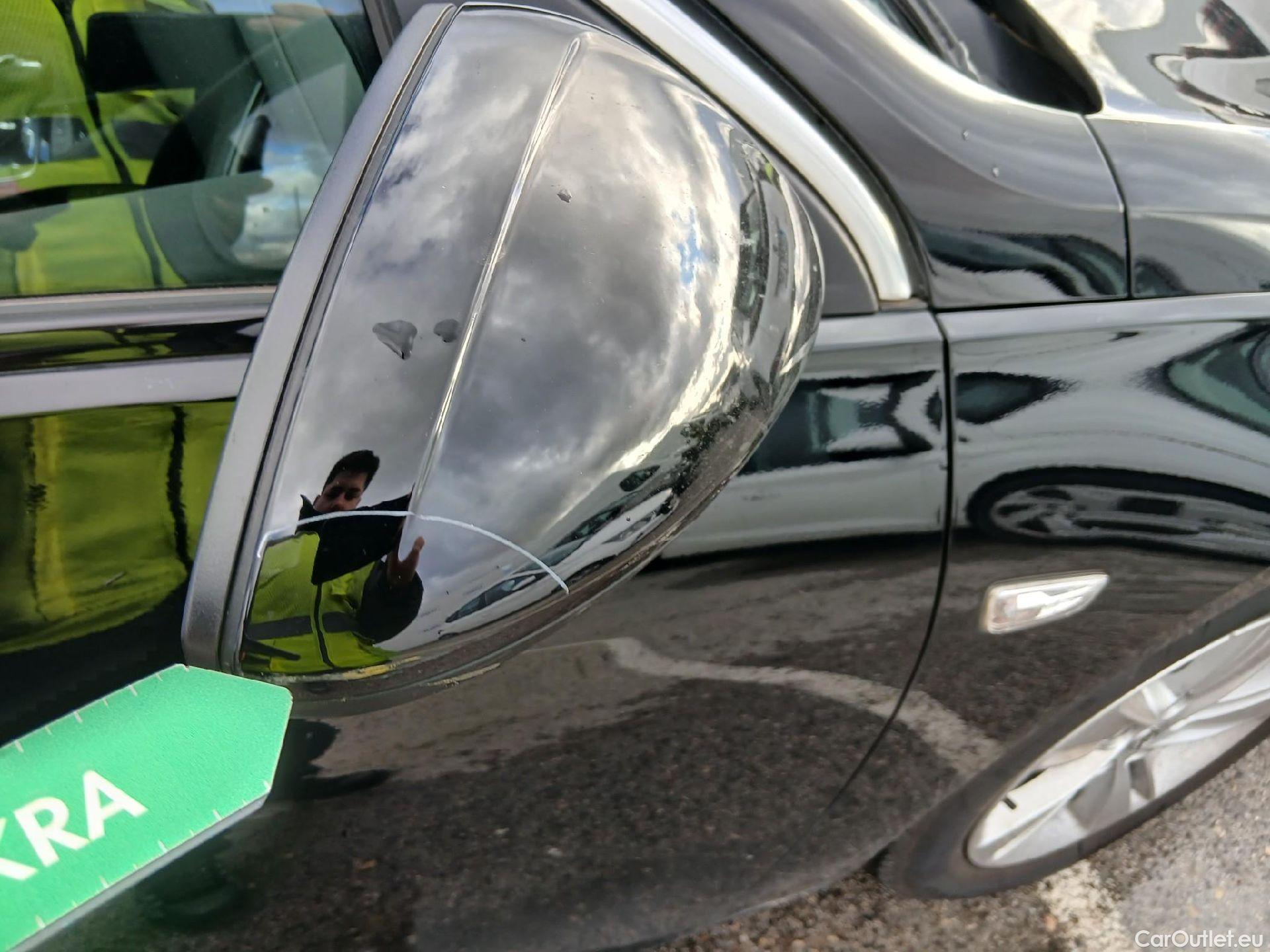  Land Rover  Discovery OPEL Insignia / 2020 / 5P / berlina con portón GS Business 1.5D DVH 130kW AT8 #27