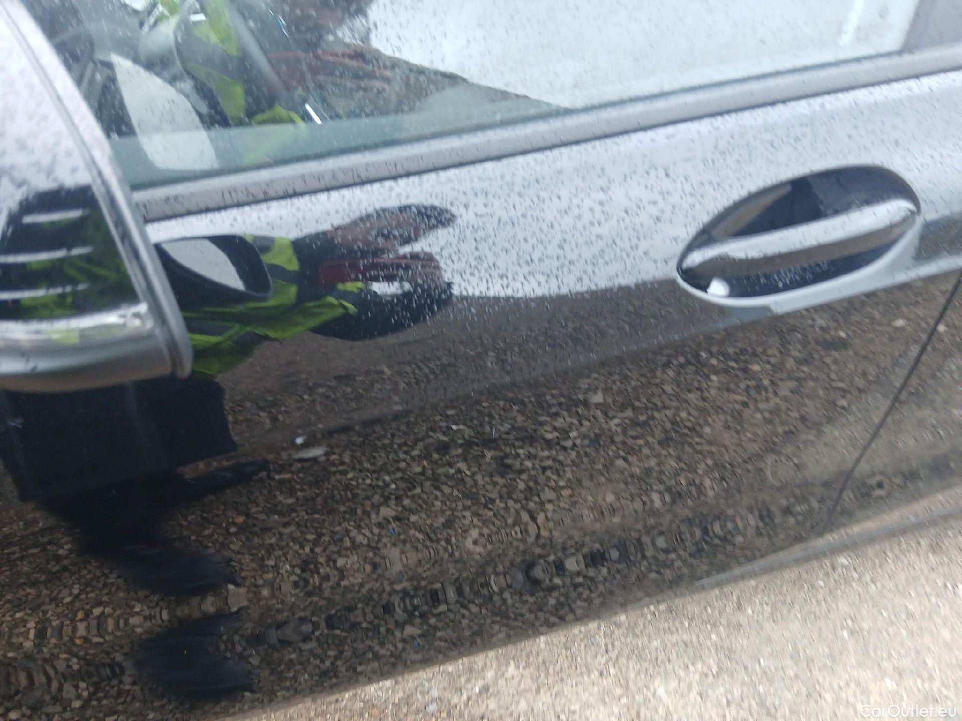  Bmw  Serie 1 BMW  / 2019 / 5P / berlina con portón 116d #4