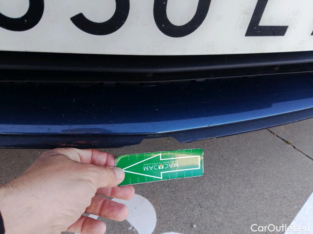  Mercedes  A-Klasse MERCEDES-BENZ Clase A / 2018 / 5P / berlina con portón A 220 d #2