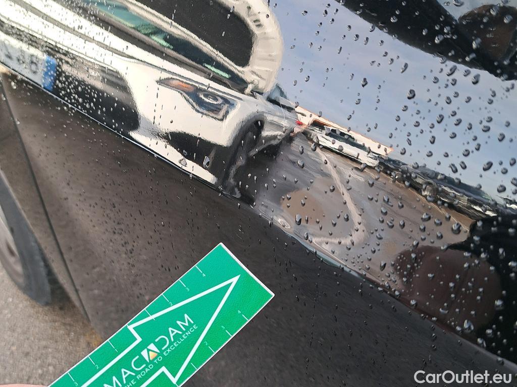  Bmw  Serie 1 BMW  / 2019 / 5P / berlina con portón 118d Business Auto. #12