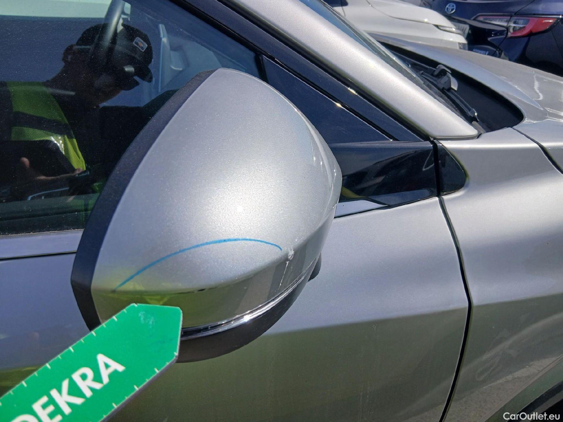  Nissan  Qashqai NISSAN  / 2021 / 5P / todoterreno DIG-T 116kW (158CV) mHEV Xtronic Acenta (AC8) #21