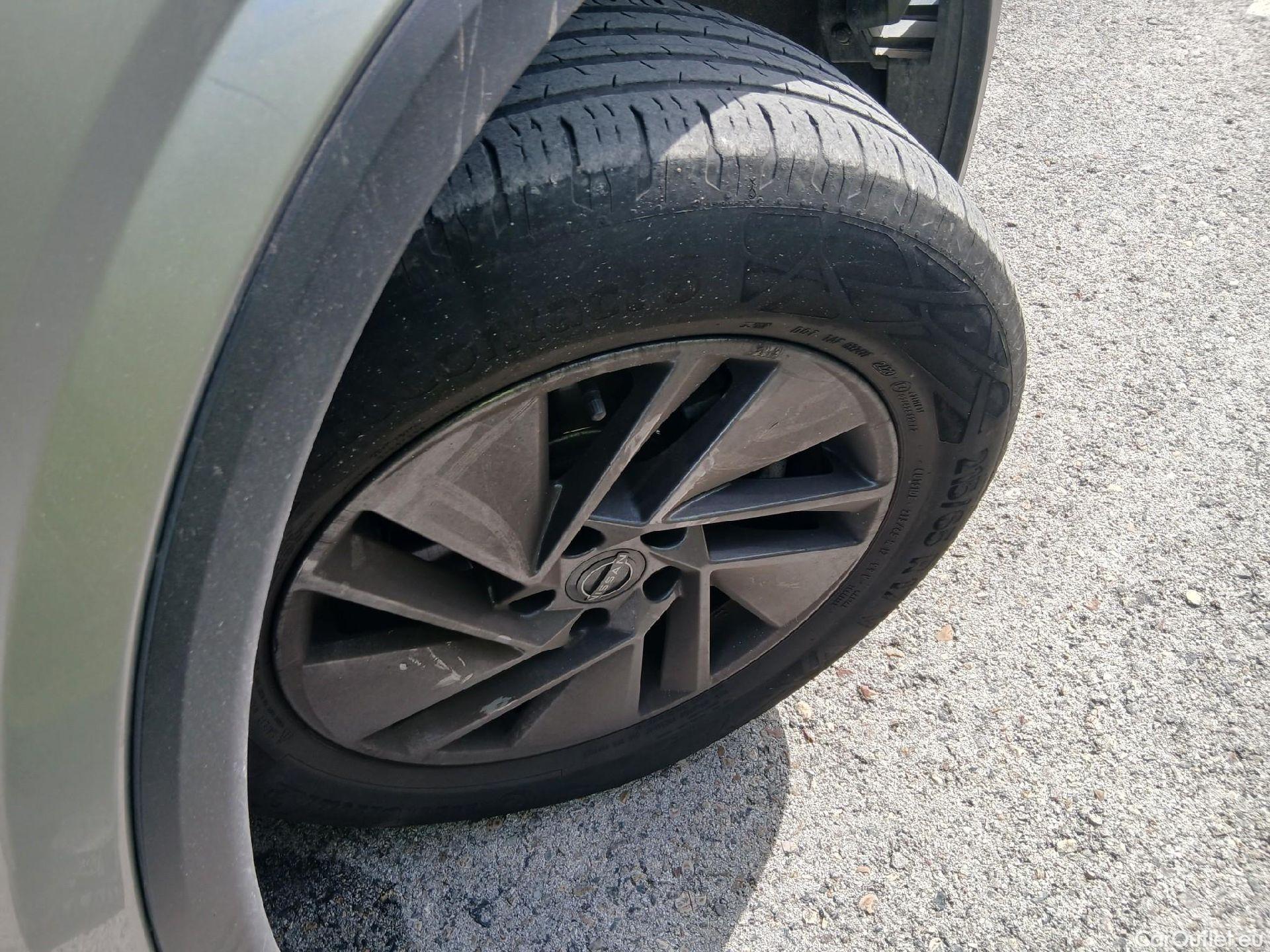  Nissan  Qashqai NISSAN  / 2021 / 5P / todoterreno DIG-T 116kW (158CV) mHEV Xtronic Acenta (AC8) #9