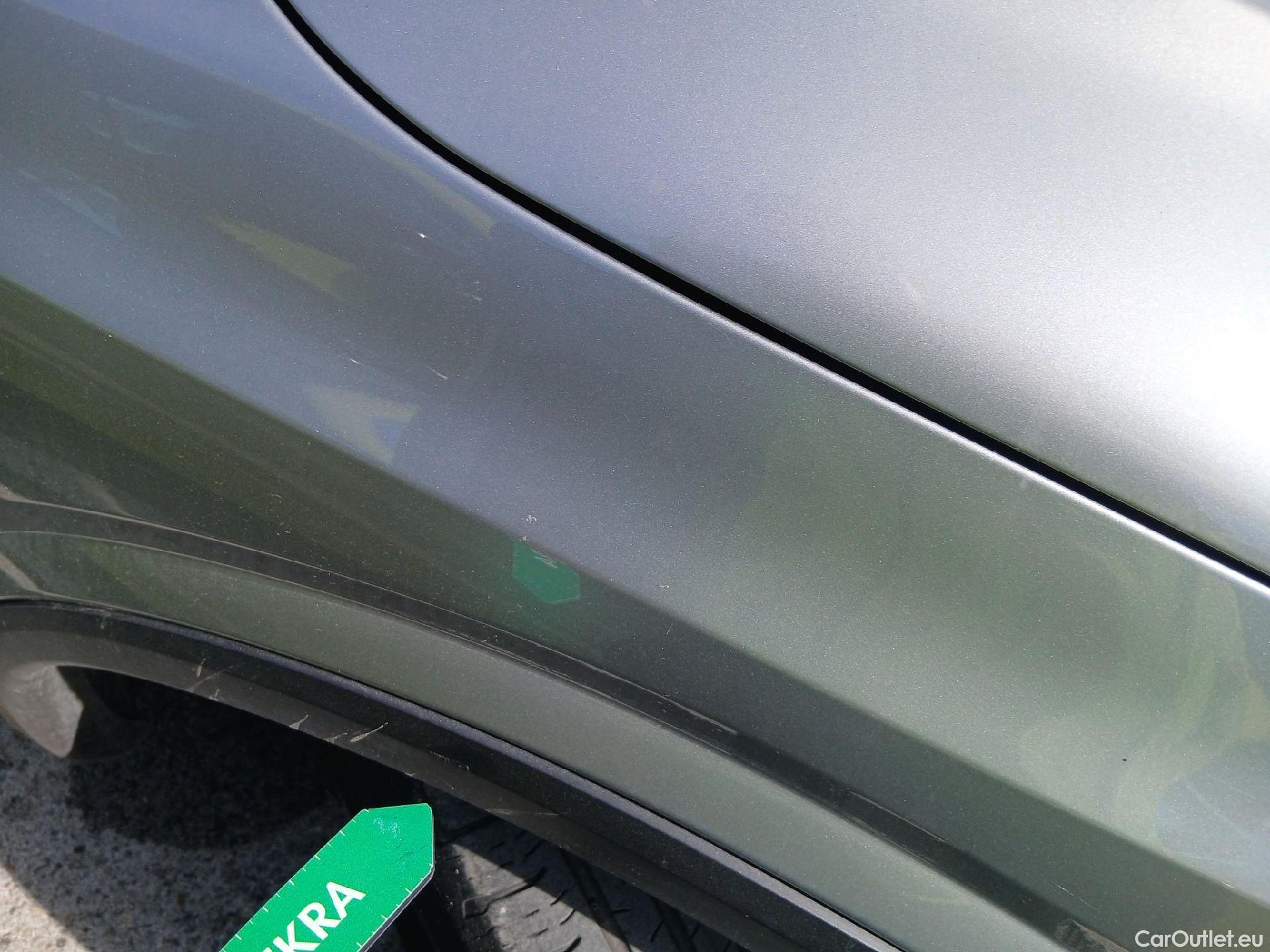  Nissan  Qashqai NISSAN  / 2021 / 5P / todoterreno DIG-T 116kW (158CV) mHEV Xtronic Acenta (AC8) #24