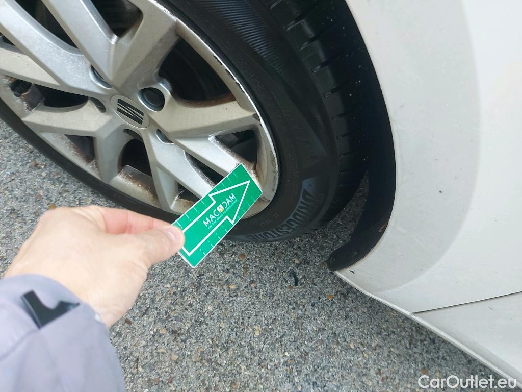  Land Rover  Discovery SEAT Nuevo León / 2020 / 5P / berlina con portón 1.0 TSI 81kW S&S Style Go(SP) #22