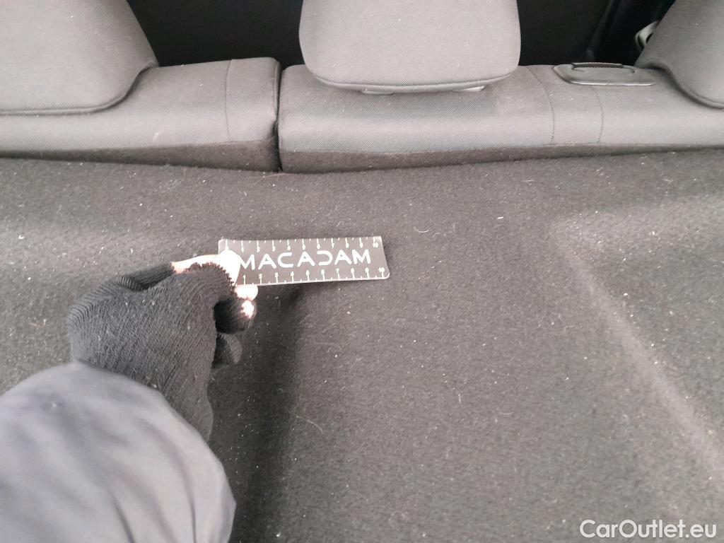  Toyota  C-HR TOYOTA  / 2016 / 5P / todoterreno 1.8 125H Advance (CX) #2