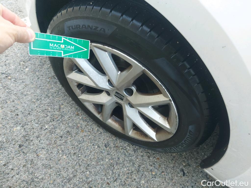  Land Rover  Discovery SEAT Nuevo León / 2020 / 5P / berlina con portón 1.0 TSI 81kW S&S Style Go(SP) #21