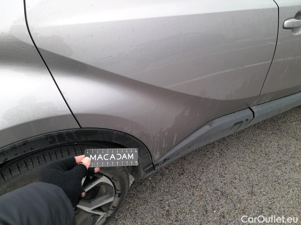  Toyota  C-HR TOYOTA  / 2016 / 5P / todoterreno 1.8 125H Advance (CX) #4