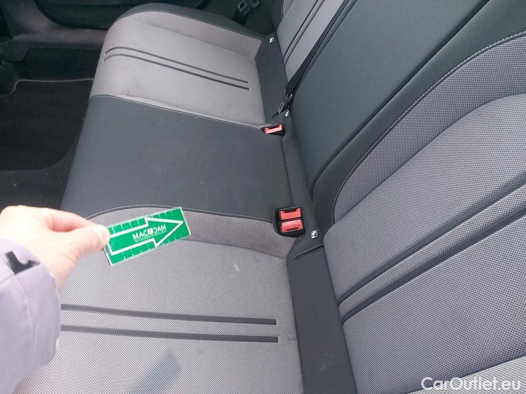  Land Rover  Discovery SEAT Nuevo León / 2020 / 5P / berlina con portón 1.0 TSI 81kW S&S Style Go(SP) #6