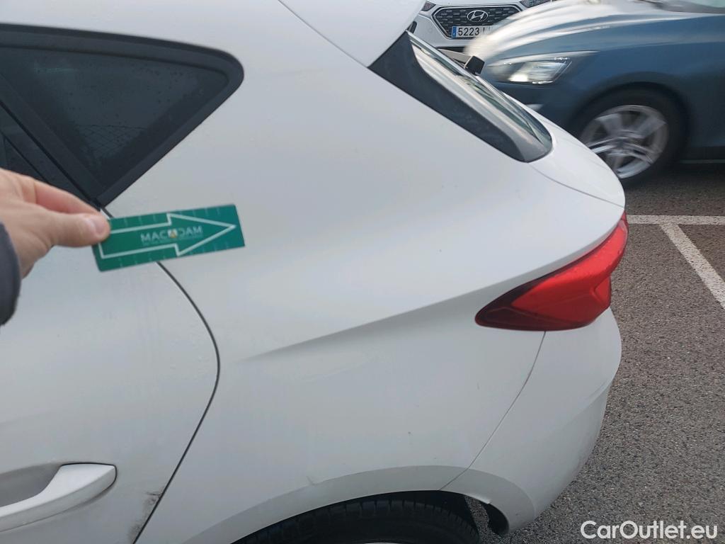  Land Rover  Discovery SEAT Nuevo León / 2020 / 5P / berlina con portón 1.0 TSI 81kW S&S Style Go(SP) #3