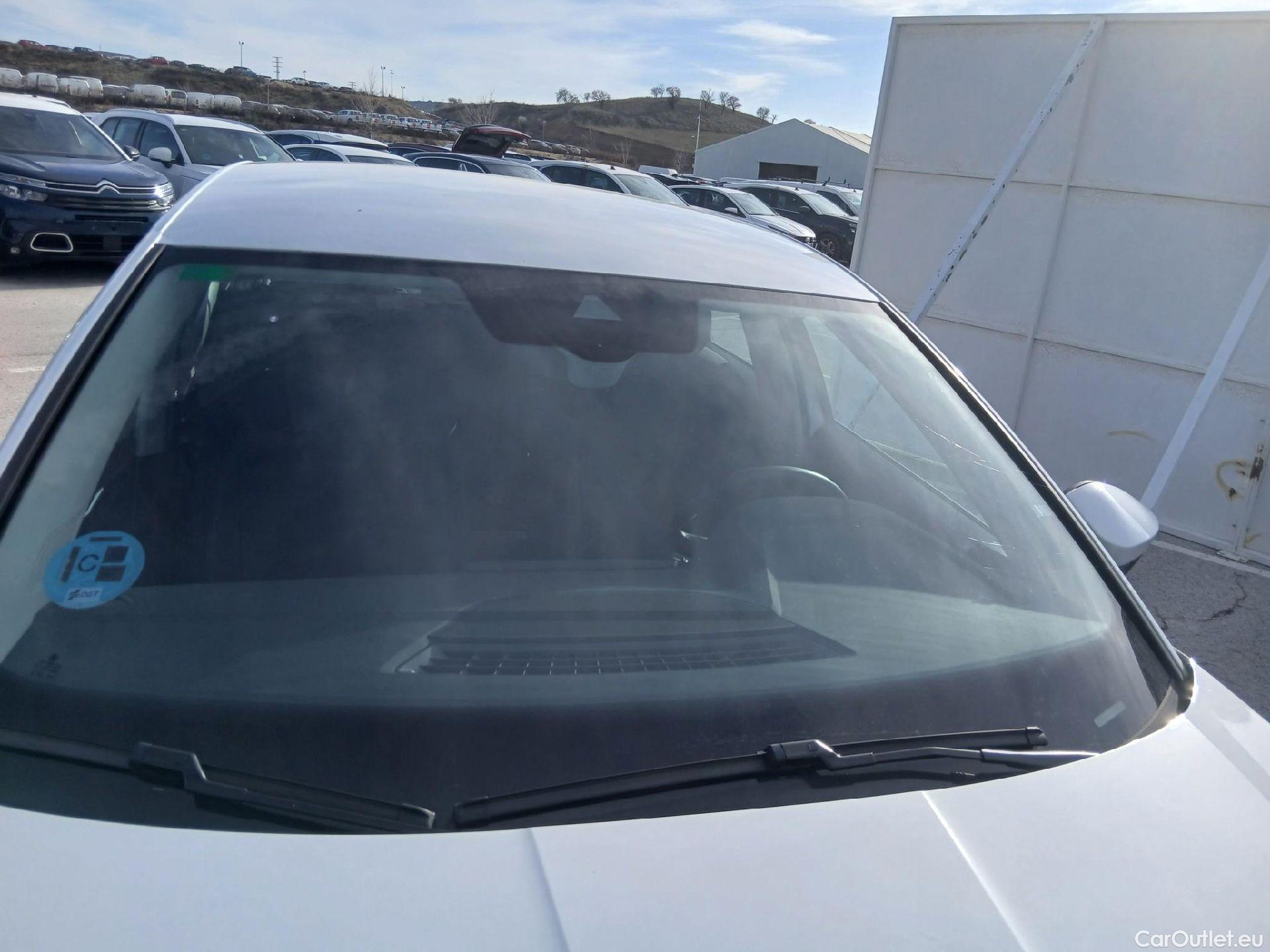  Skoda  Octavia SKODA  / 2020 / 5P / berlina con portón 2.0 TDI 85kW (115 CV) Manual Ambition #8