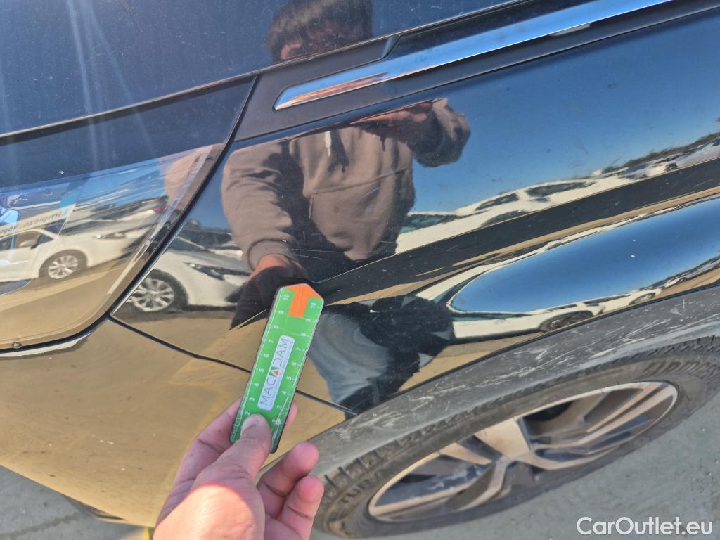  Peugeot  3008 PEUGEOT  / 2020 / 5P / todoterreno 1.5 BlueHDi 96kW S&S Allure Pack EAT8 #20