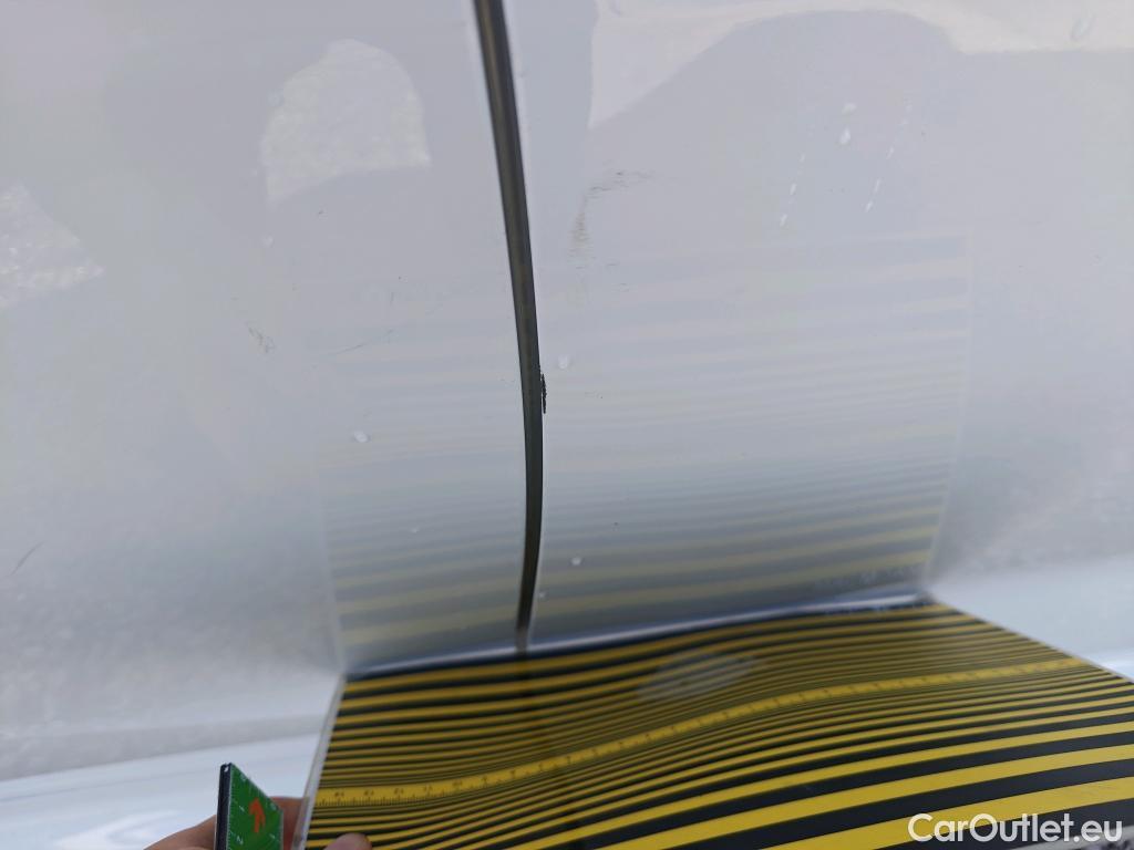  Toyota  Yaris TOYOTA  / 2020 / 5P / berlina con portón 1.5 120H Business Plus #33