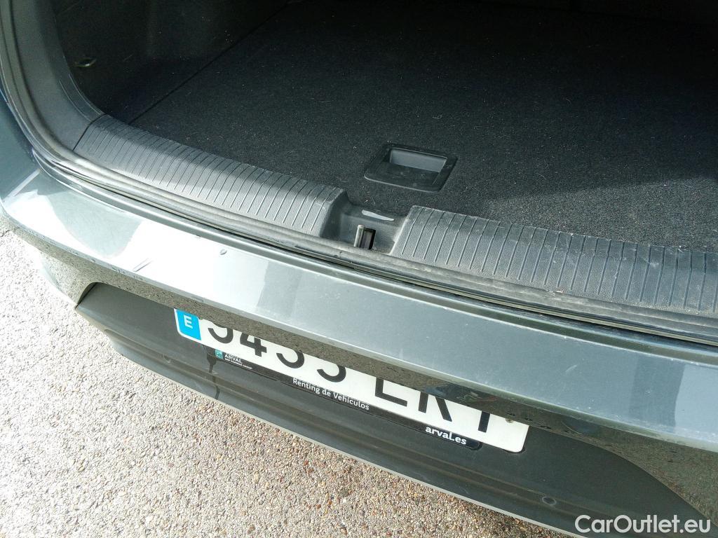  Volkswagen  T-ROC VOLKSWAGEN  / 2017 / 5P / todoterreno Advance 2.0 TDI 85kW (115CV) #9