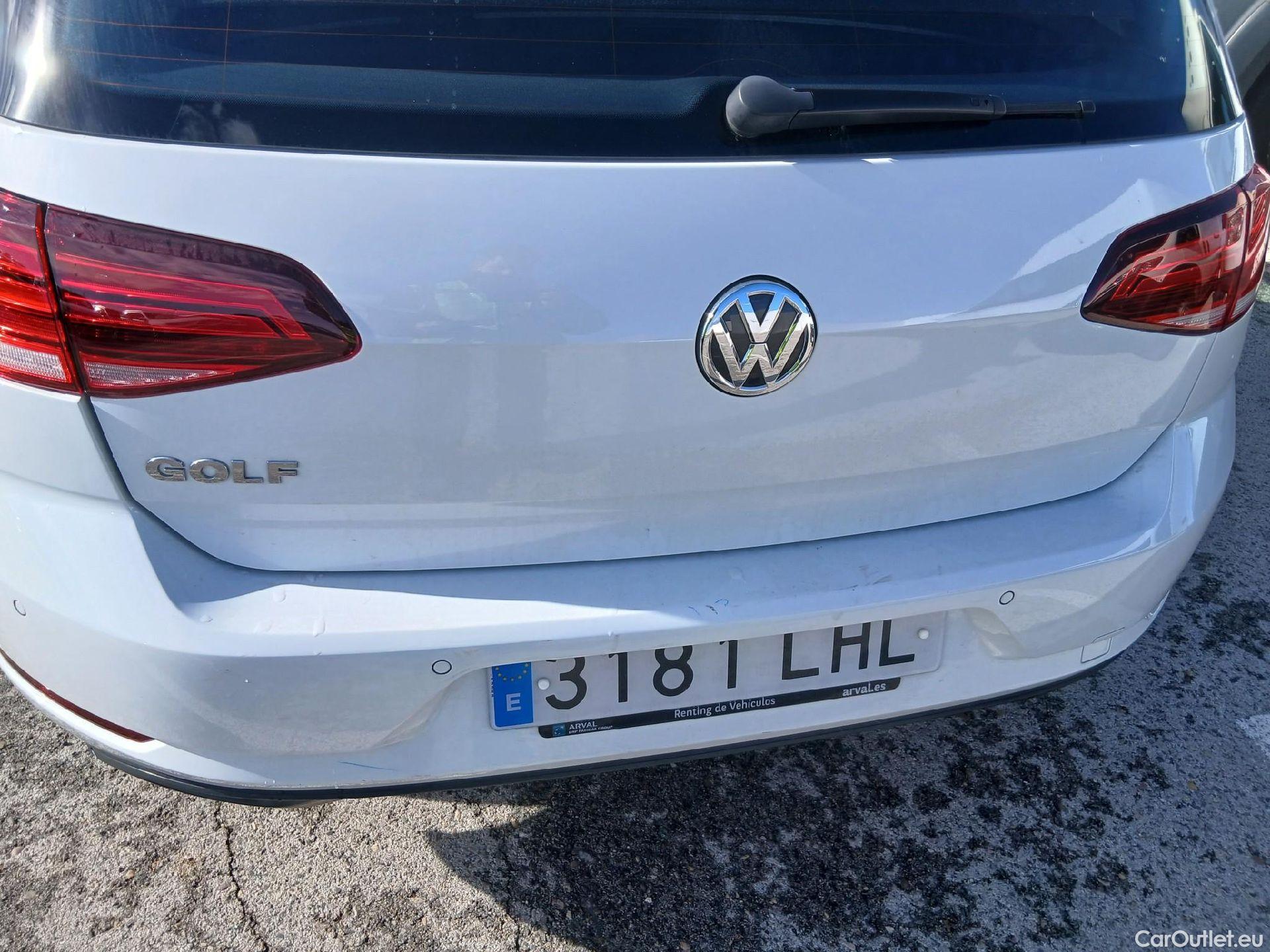  Volkswagen  Golf  VOLKSWAGEN / 2016 / 5P / berlina con portón Last Edition 1.6 TDI 85kW (115CV) #20