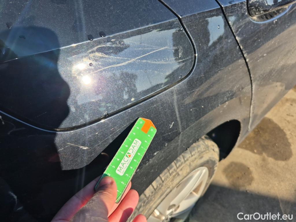  Volkswagen  Golf  VOLKSWAGEN / 2020 / 5P / berlina con portón Life 1.0 eTSI 81kW (110CV) DSG #7