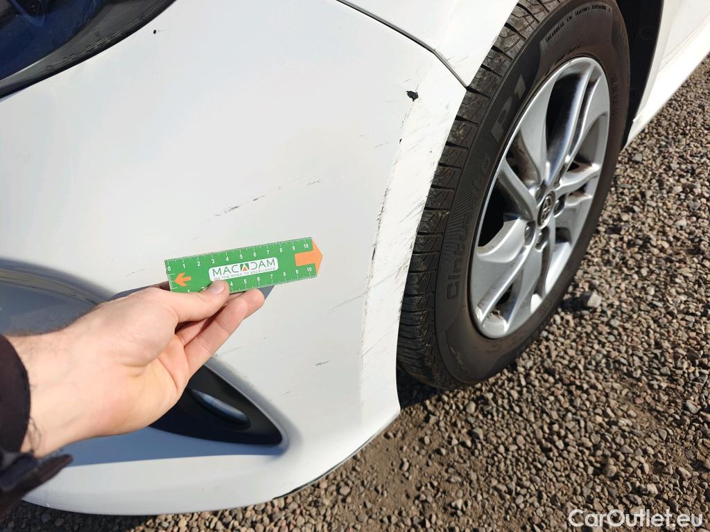  Toyota  Yaris TOYOTA  / 2020 / 5P / berlina con portón 1.5 120H Business Plus #62