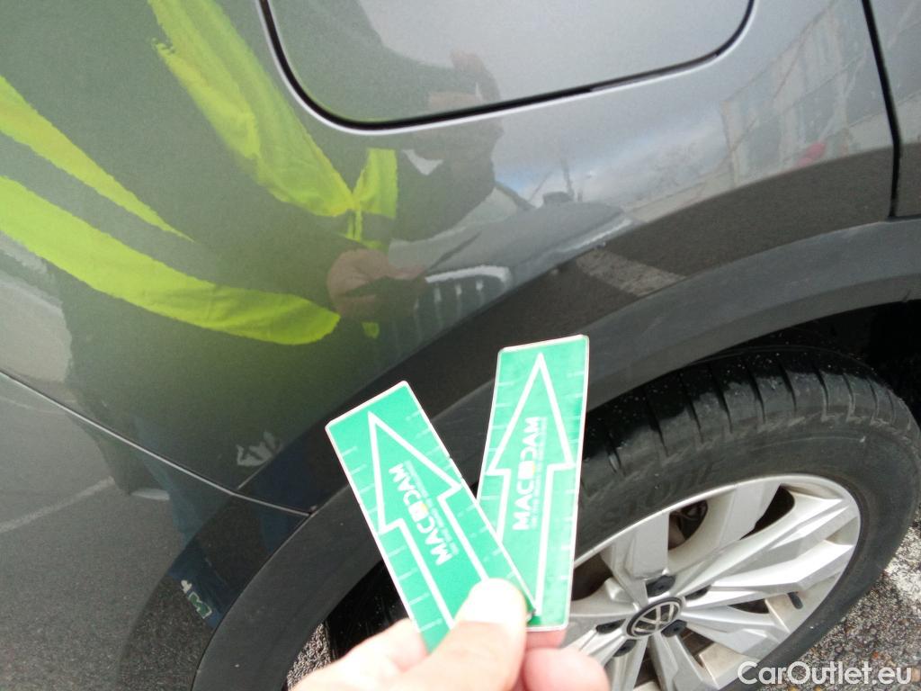  Volkswagen  T-ROC VOLKSWAGEN  / 2017 / 5P / todoterreno Advance 2.0 TDI 85kW (115CV) #24