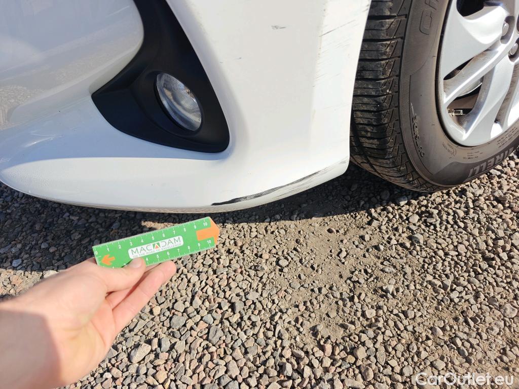  Toyota  Yaris TOYOTA  / 2020 / 5P / berlina con portón 1.5 120H Business Plus #63