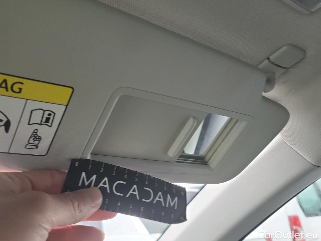  Volkswagen  T-ROC VOLKSWAGEN  / 2021 / 5P / todoterreno Life 1.0 TSI 81kW (110CV) (AC) #4