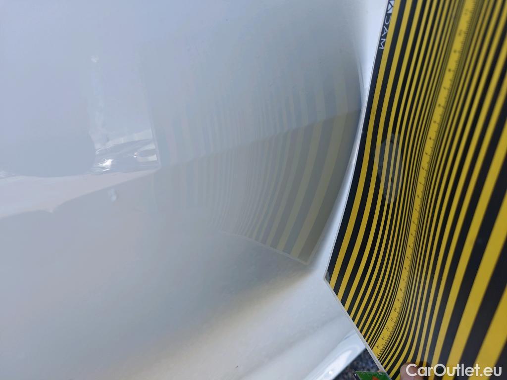  Toyota  Yaris TOYOTA  / 2020 / 5P / berlina con portón 1.5 120H Business Plus #31