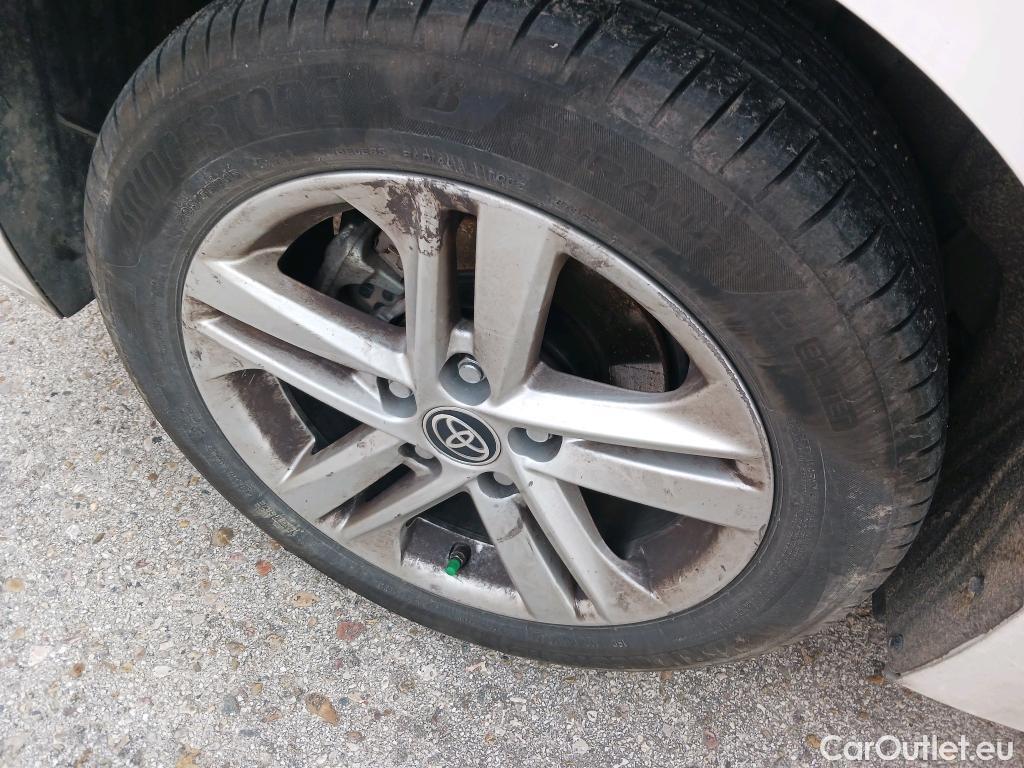  Toyota  Corolla TOYOTA  1.8 125H ACTIVE TECH E-CVT #21