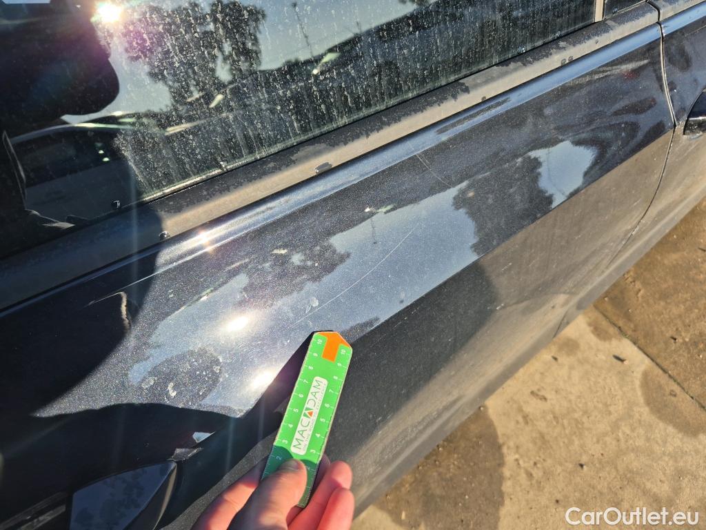  Volkswagen  Golf  VOLKSWAGEN / 2020 / 5P / berlina con portón Life 1.0 eTSI 81kW (110CV) DSG #15