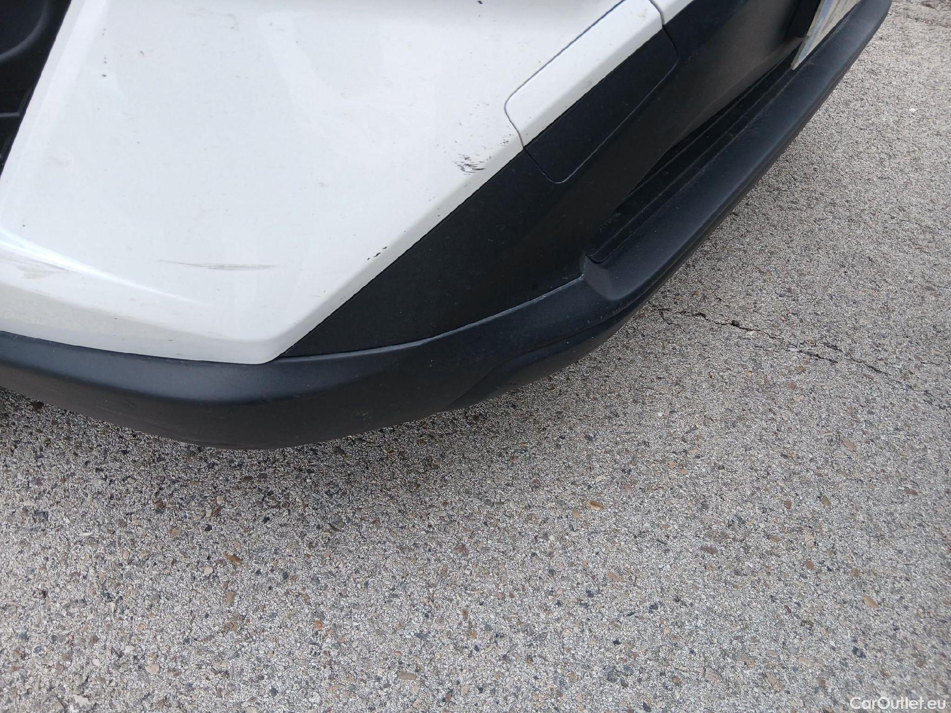  Toyota  RAV4 TOYOTA  / 2018 / 5P / todoterreno 2.5l 220H Business 4WD #7