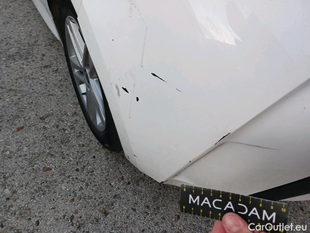  Toyota  Corolla TOYOTA  1.8 125H ACTIVE TECH E-CVT #35