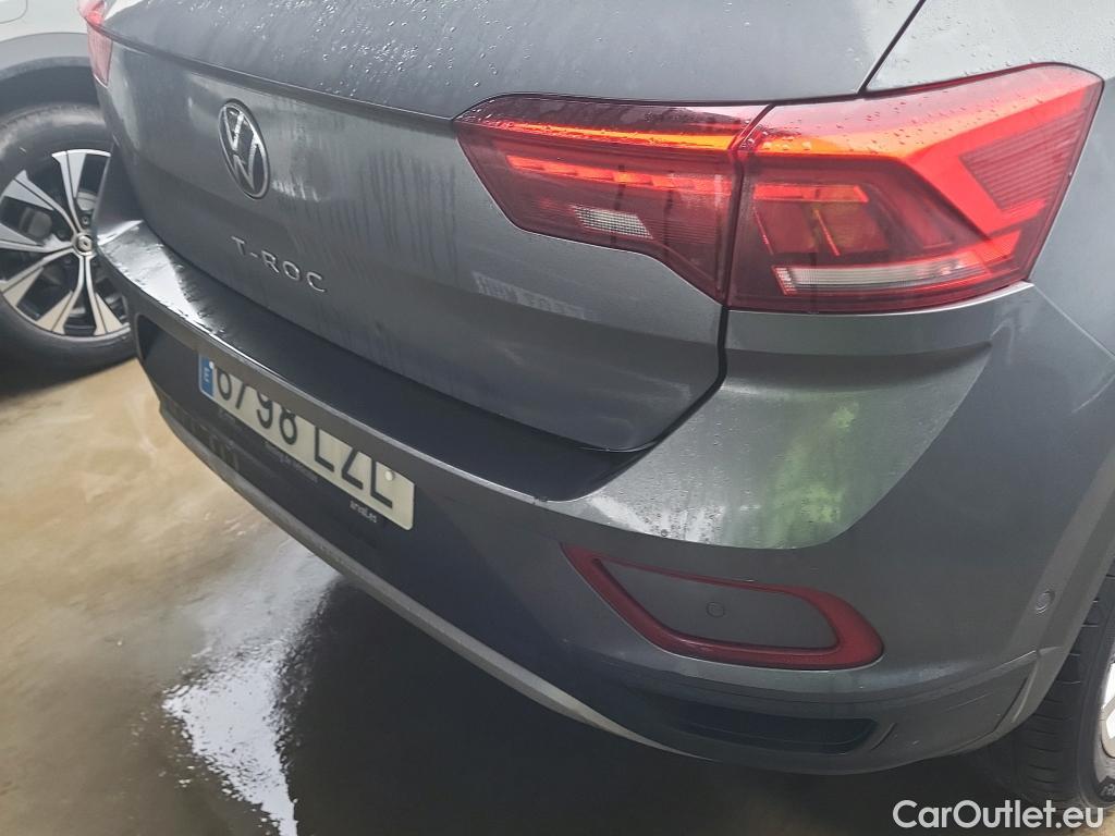  Volkswagen  T-ROC VOLKSWAGEN  / 2021 / 5P / todoterreno Life 1.0 TSI 81kW (110CV) (AC) #14