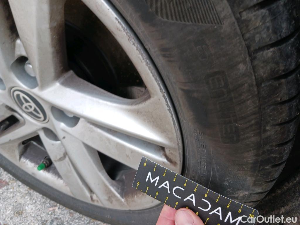  Toyota  Corolla TOYOTA  1.8 125H ACTIVE TECH E-CVT #22