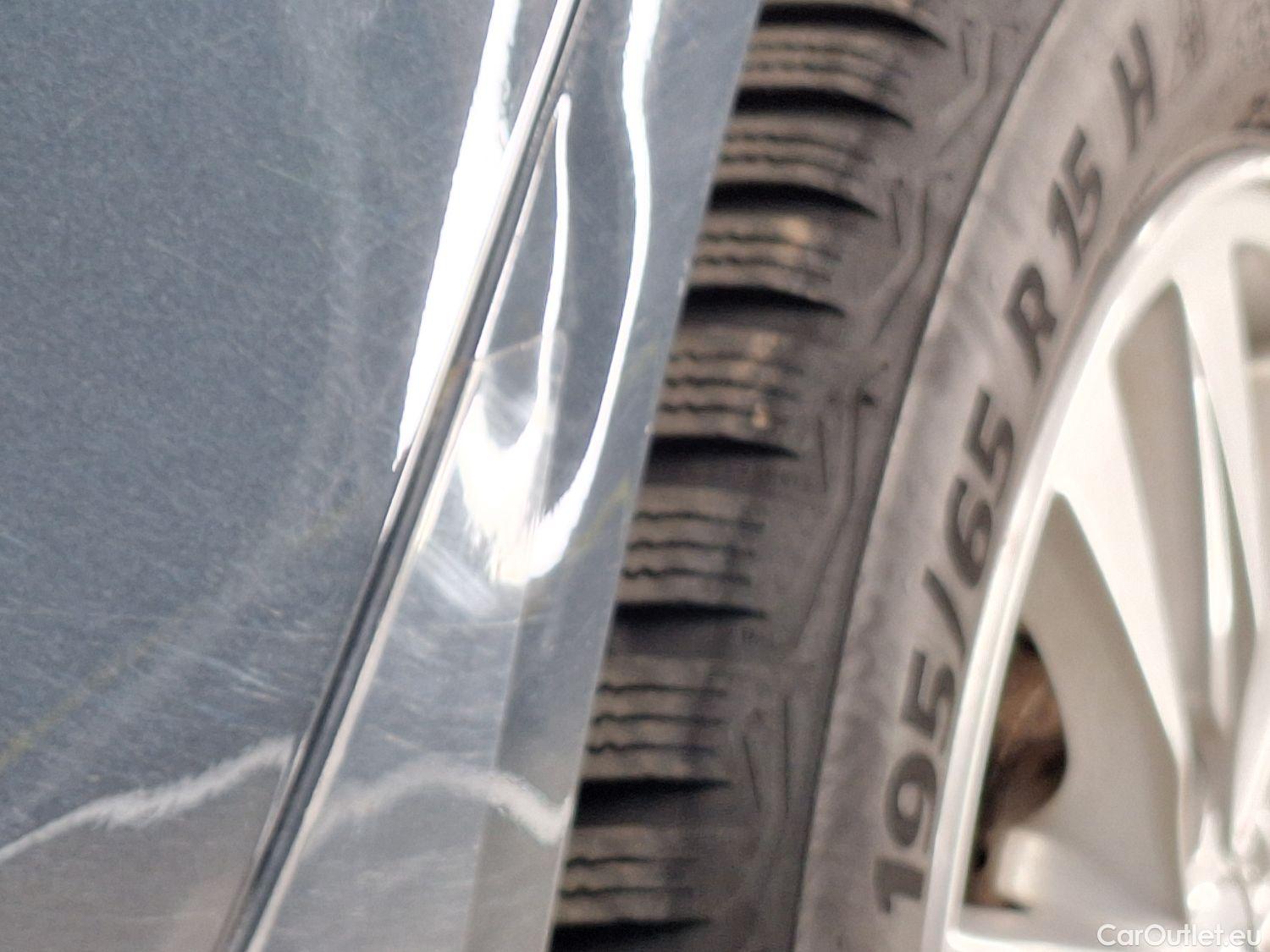  Hyundai  i30 Hyundai,  FL'20, Hyundai  5D 1.0 T-GDi 88kW Twist 5d #26