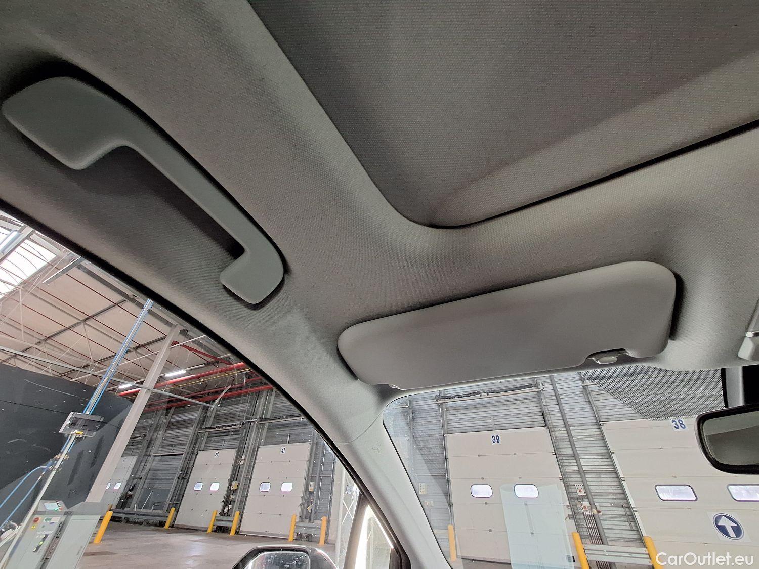  Toyota  Prius Toyota,  '15, Toyota  1.8 VVT-i Hybrid Lounge 5d #56