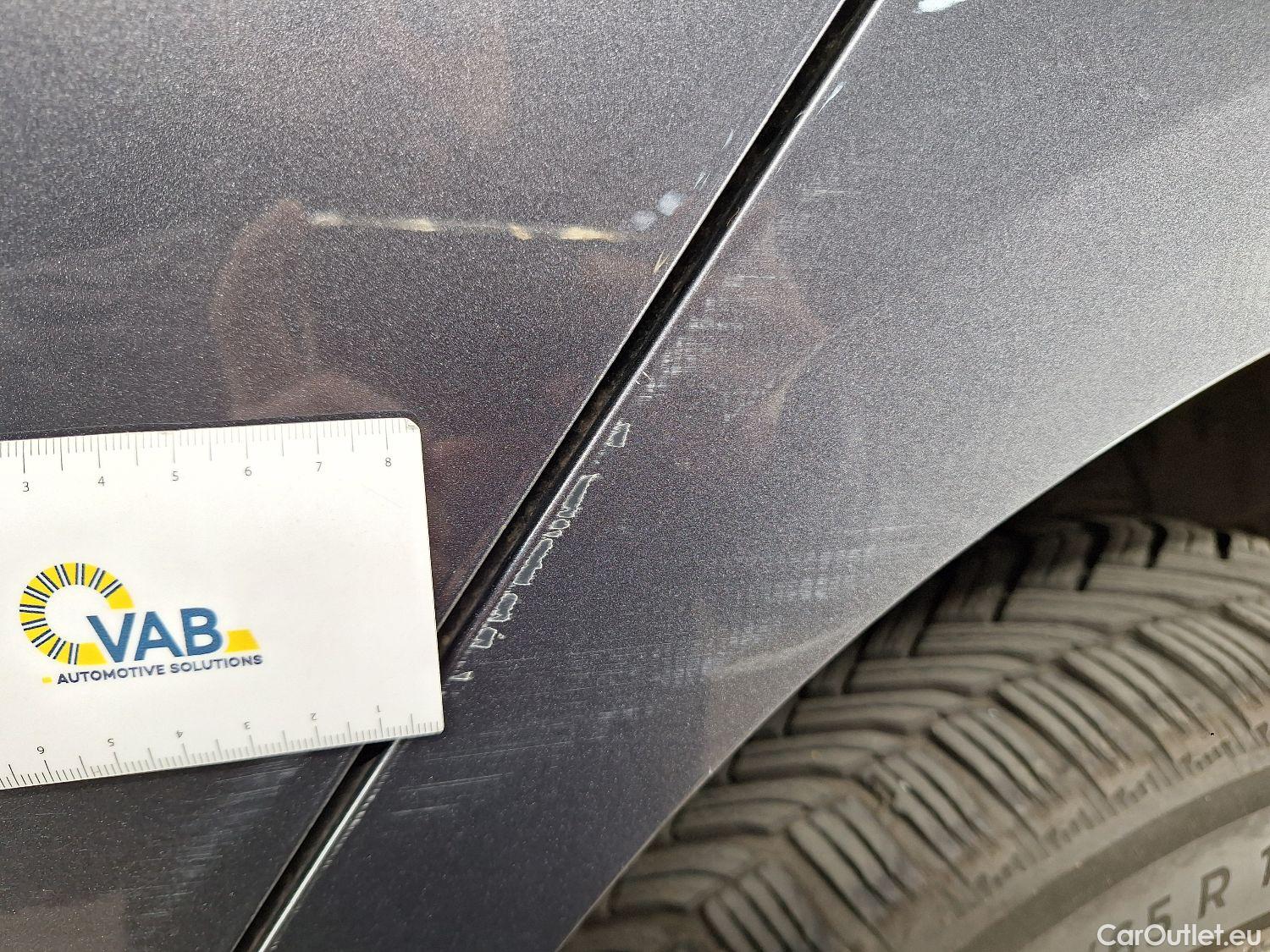  Toyota  Prius Toyota,  '15, Toyota  1.8 VVT-i Hybrid Lounge 5d #32