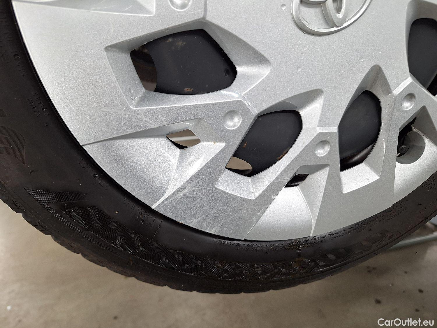  Toyota  Aygo Toyota,  FL'18, Toyota  1.0 VVT-i x-play II 5d #4