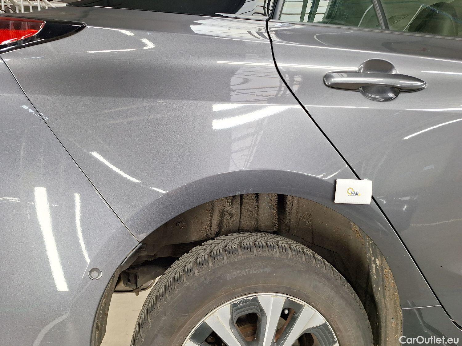  Toyota  Prius Toyota,  '15, Toyota  1.8 VVT-i Hybrid Lounge 5d #22