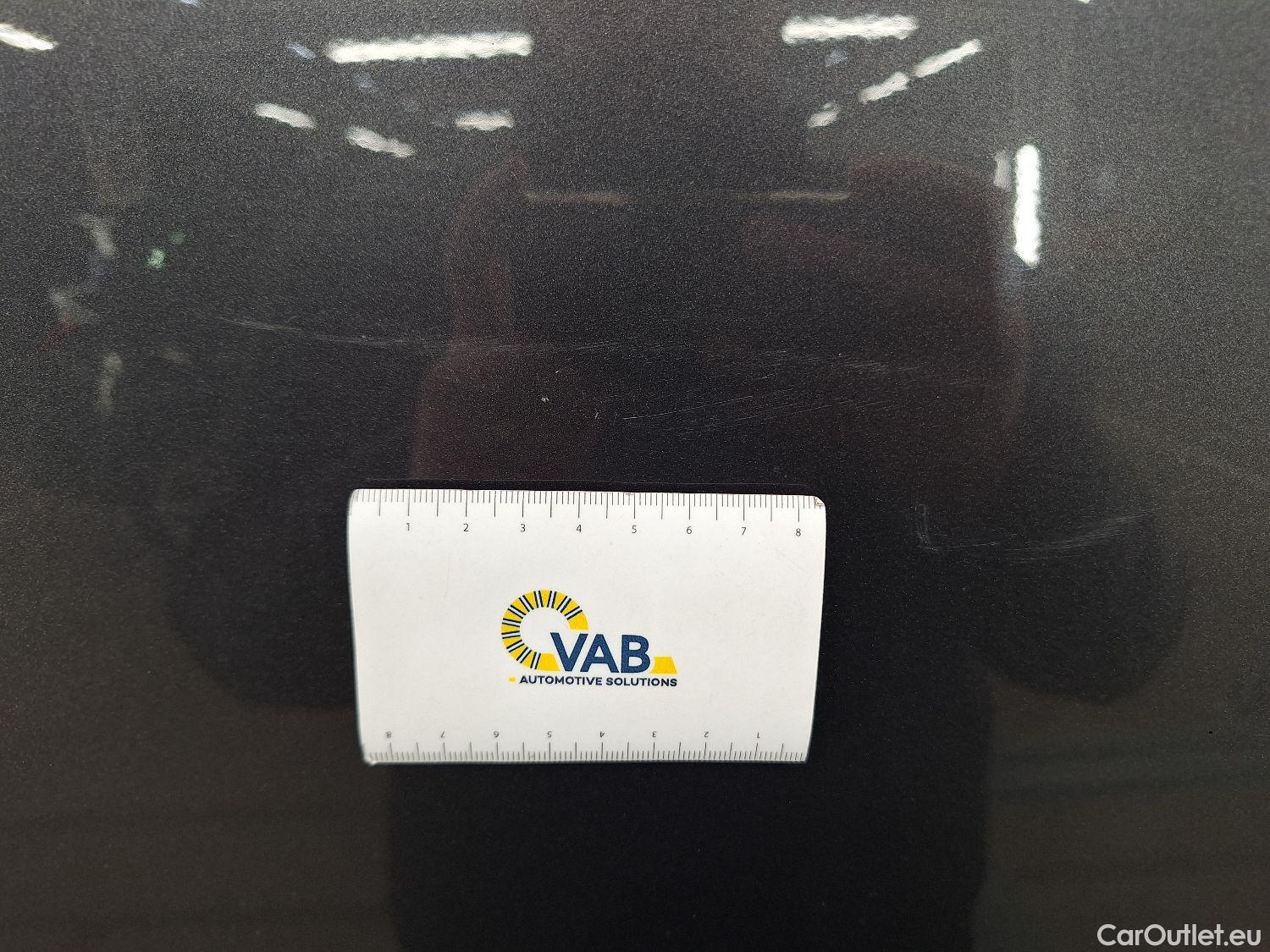  Toyota  Prius Toyota,  '15, Toyota  1.8 VVT-i Hybrid Lounge 5d #19