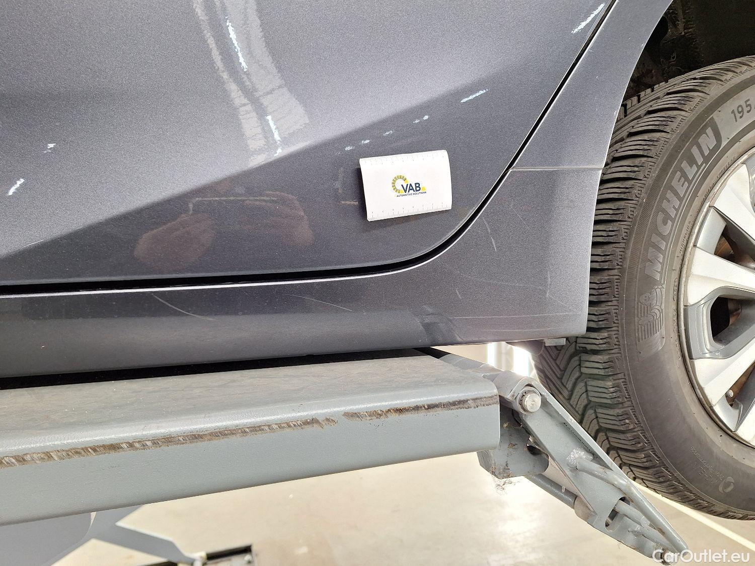  Toyota  Prius Toyota,  '15, Toyota  1.8 VVT-i Hybrid Lounge 5d #8