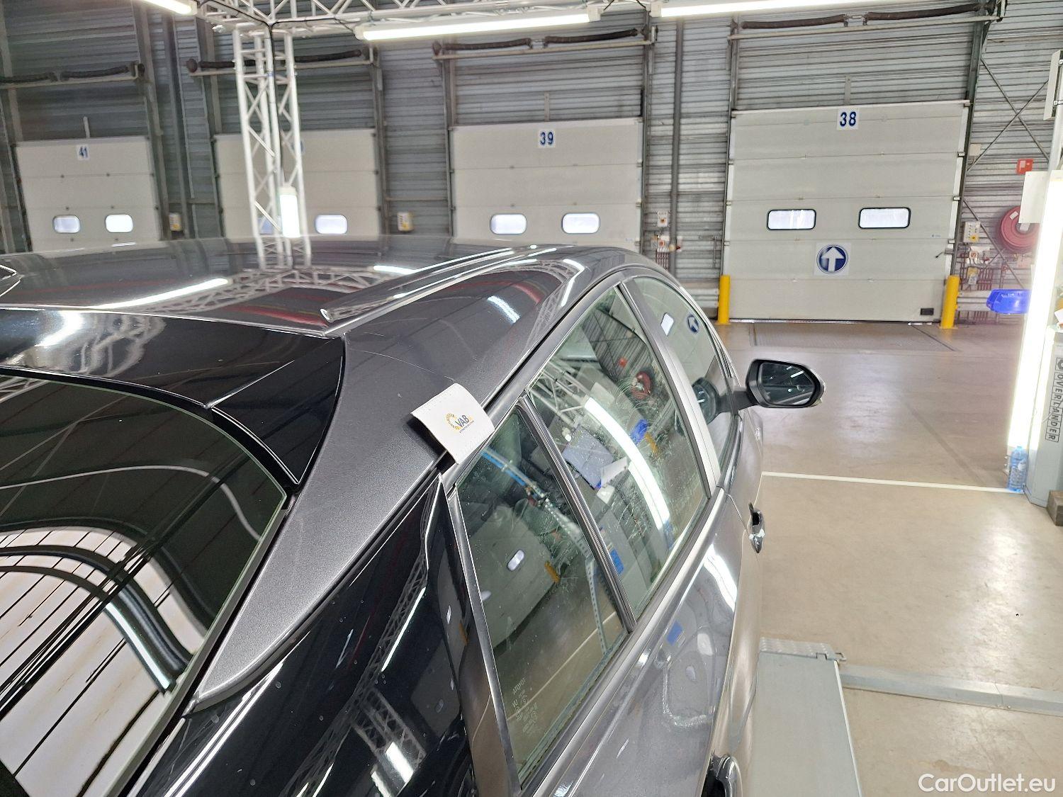  Toyota  Prius Toyota,  '15, Toyota  1.8 VVT-i Hybrid Lounge 5d #46