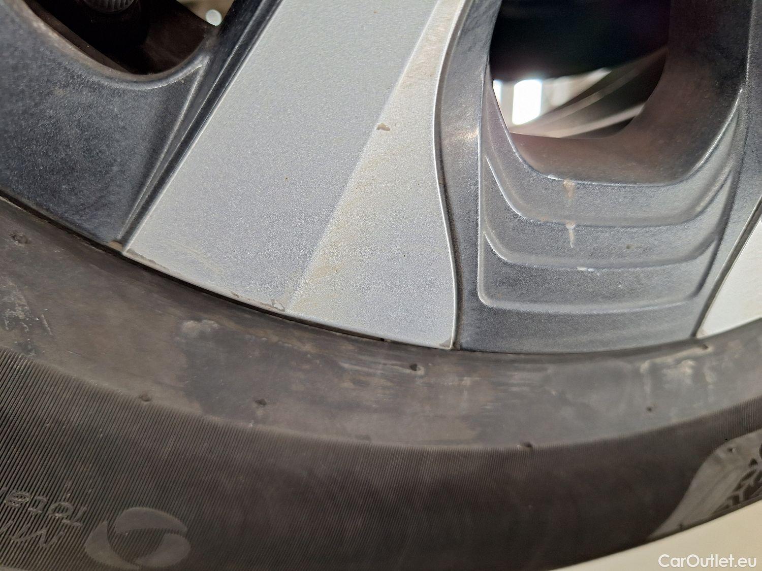  Toyota  Prius Toyota,  '15, Toyota  1.8 VVT-i Hybrid Lounge 5d #7