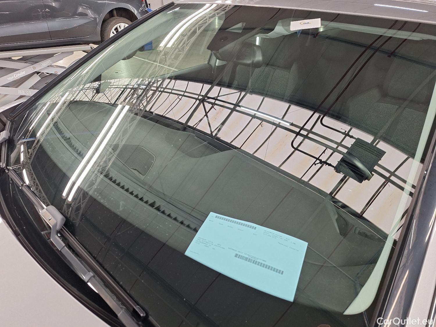  Peugeot  5008 Peugeot,  '16, Peugeot  1.5 BlueHDi 96kW S&S EAT8 Allure 5d 7pl #32