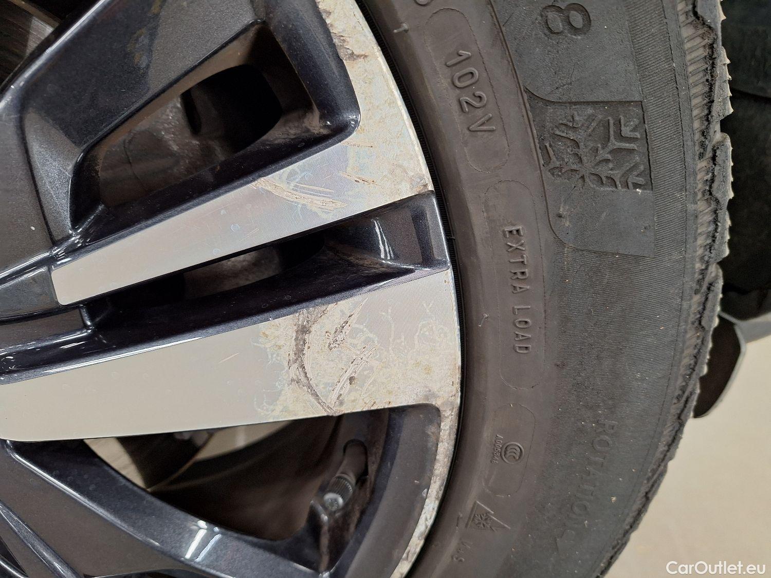  Peugeot  5008 Peugeot,  '16, Peugeot  1.5 BlueHDi 96kW S&S EAT8 Allure 5d 7pl #2