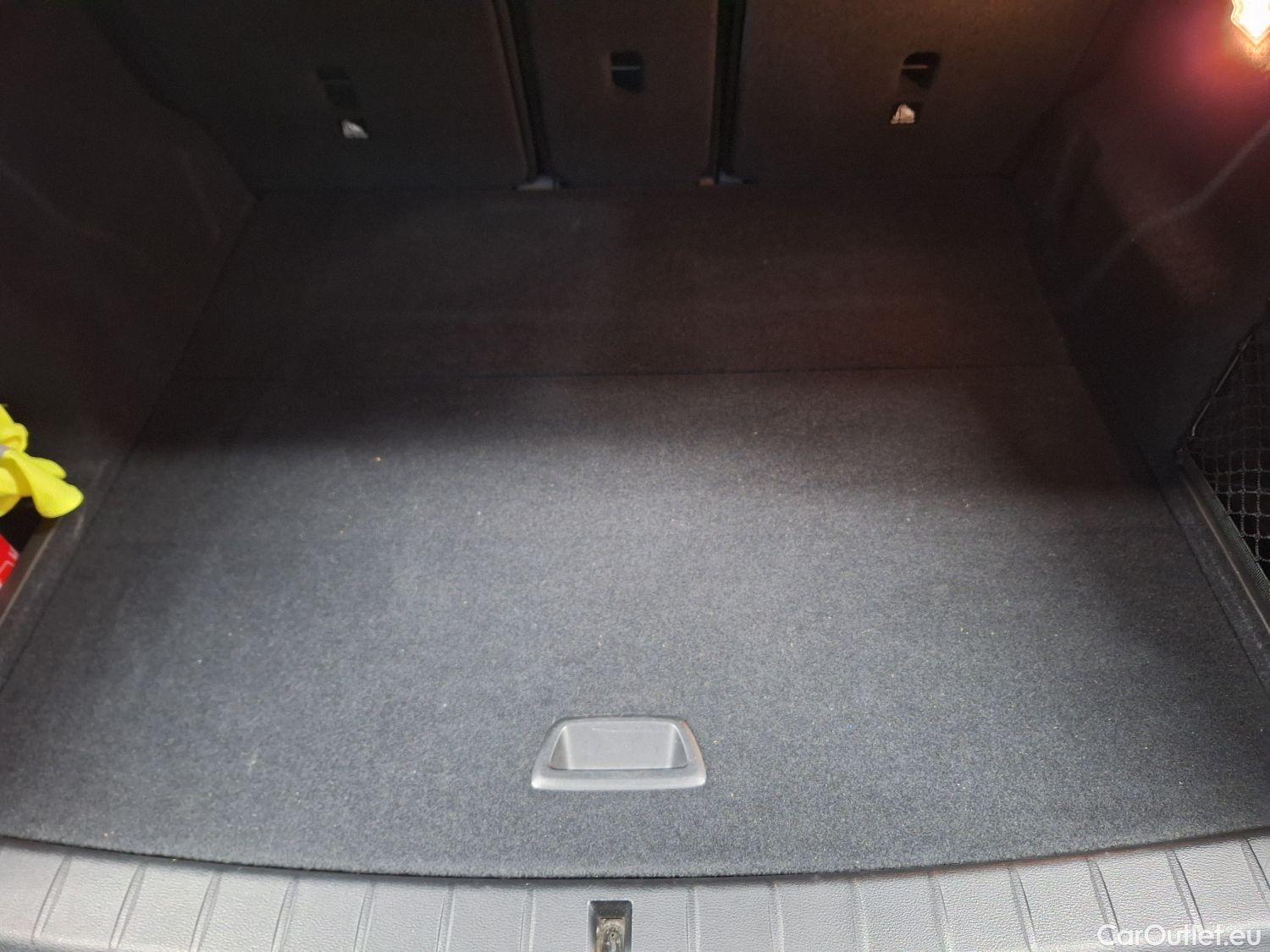  Bmw  X1 BMW,  FL'19, BMW  sDrive18iA (100 kW) 5d #1